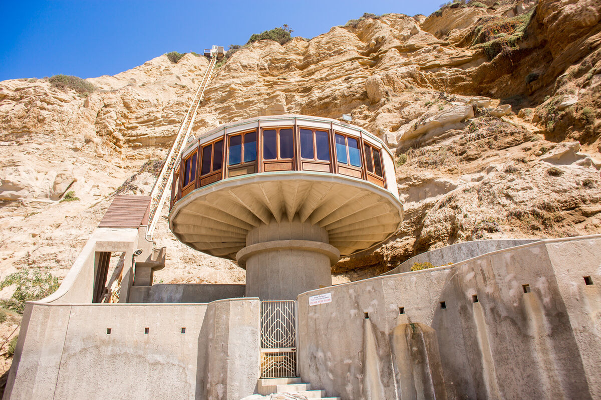 Dan Naegle, Bell Beach House, 1965, San Diego, USA. Photo by Thomas Hawk via Flickr.