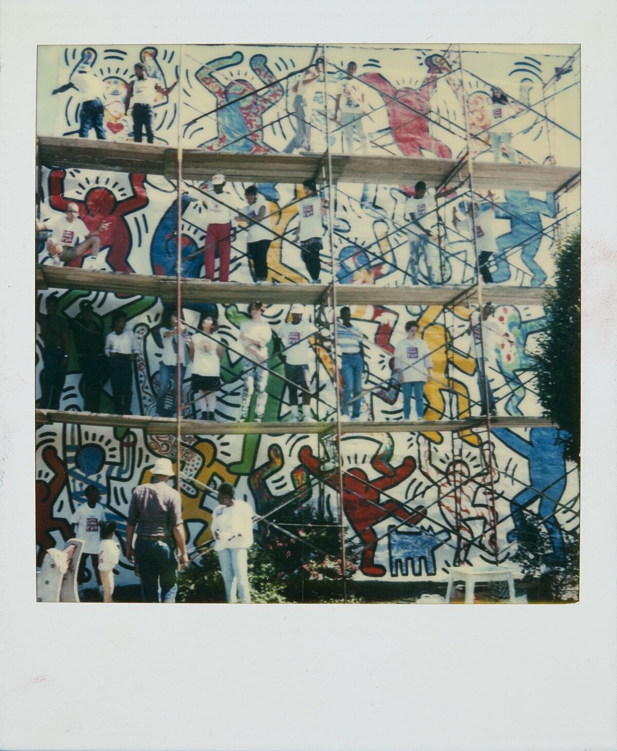 Why This 30 Year Old Keith Haring Mural Was Never Meant To Last Artsy Why This 30 Year Old Keith Haring Mural Was Never Meant To Last Artsy