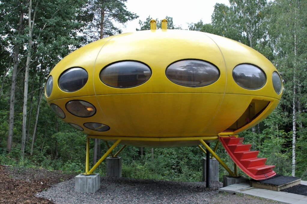 Matti Suuronen, Futuro House, 1968. Image via Wikimedia Commons.