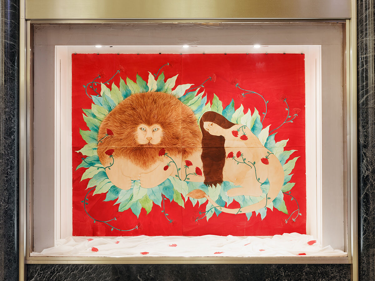 Hiba Schahbaz, installation view of “In My Heart” at Rockefeller Center, New York, 2021. Photo by Olympia Shannon. Courtesy of the artist and Art Production Fund.