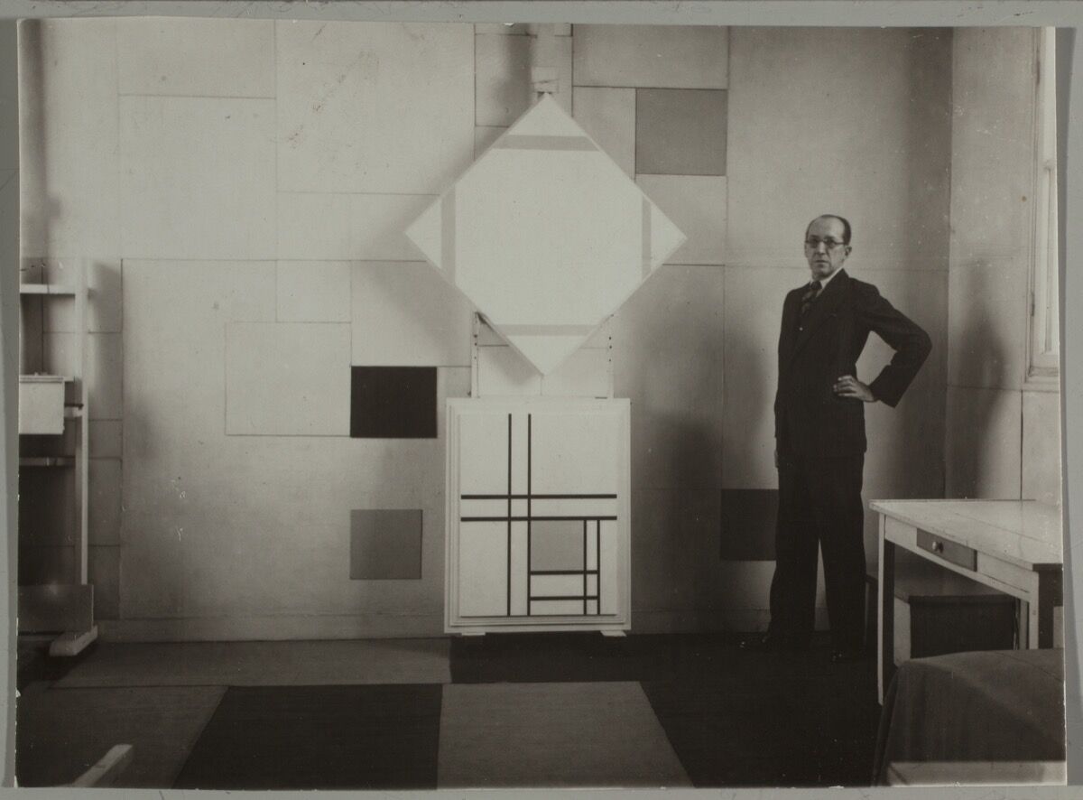 Mondrian Turned His Studios Into Giant Abstract Paintings Artsy