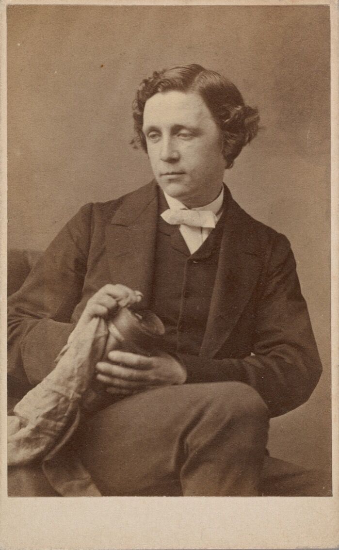 Lewis Carroll (Charles Lutwidge Dodgson), 1863. Cortesía del Museo Metropolitano de Arte.
