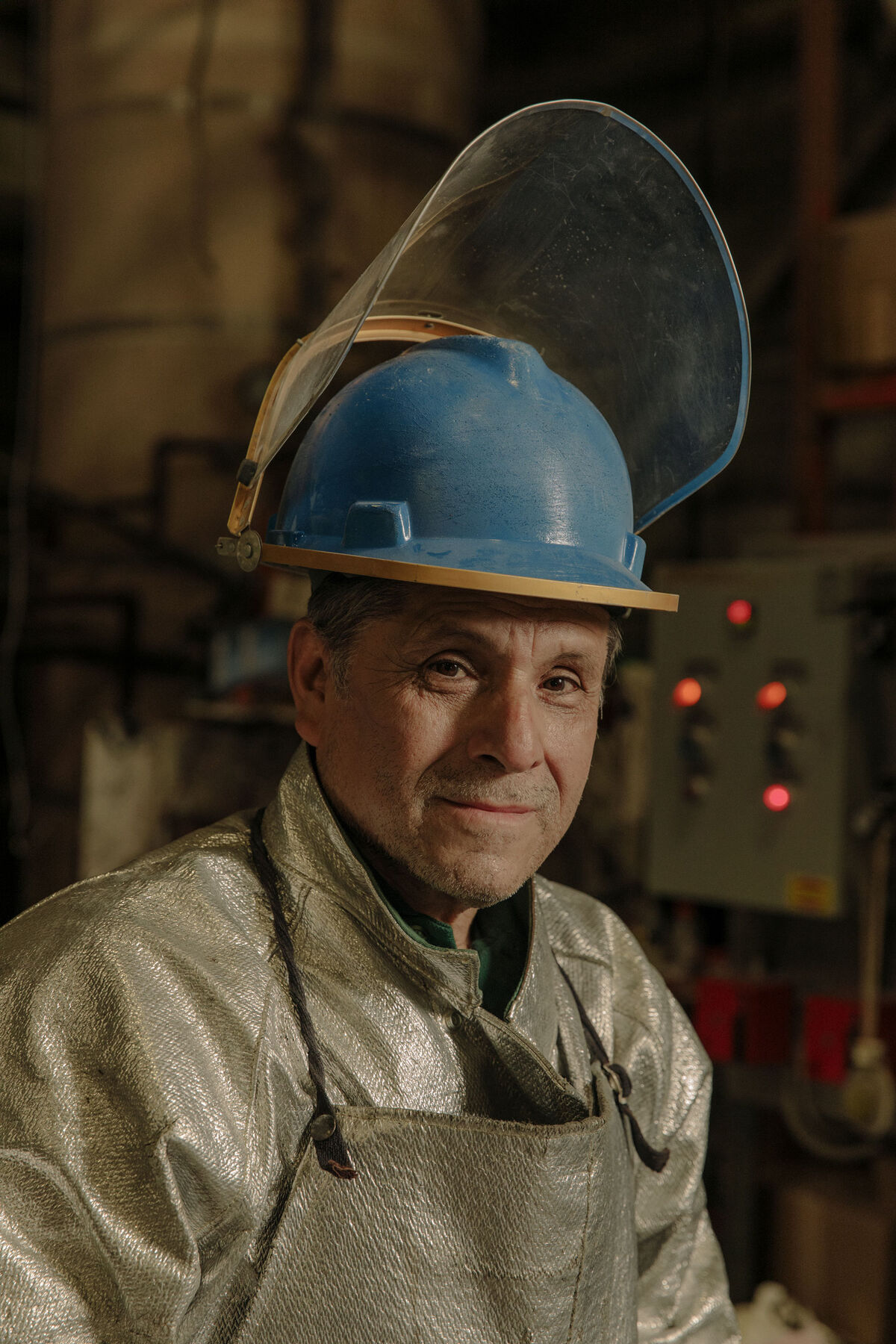 Portrait of Vicente Cardoso, PTX Craftsman. Photo by Ricky Rhodes for Artsy.