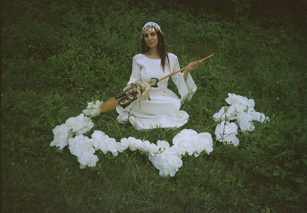 Virginia Lupu, from the series “Tin Tin Tin,” 2018–19. Courtesy of the artist.