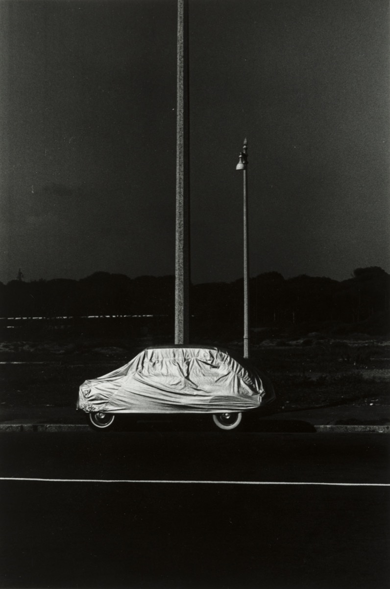 Elliott Erwitt, Rome 1965, 1965. Collection of the Akron ArtMuseum. Gift of Dr. Barry Leon.
