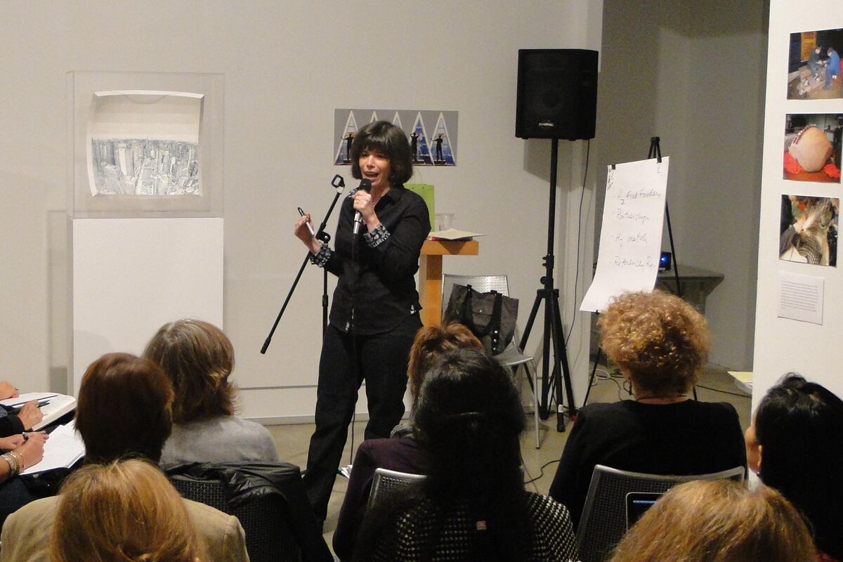 what does an artist coach do artsy