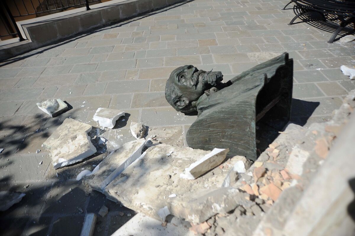 Sculpture damaged by an earthquake in Italy, 2016. Photo by Marco Zeppetella/AFP/Getty Images.