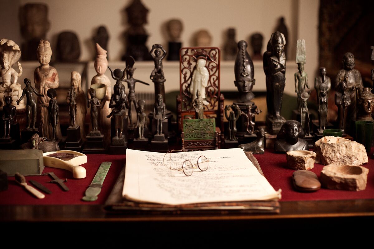 El escritorio de Sigmund Freud.  Cortesía del Museo Freud de Londres.