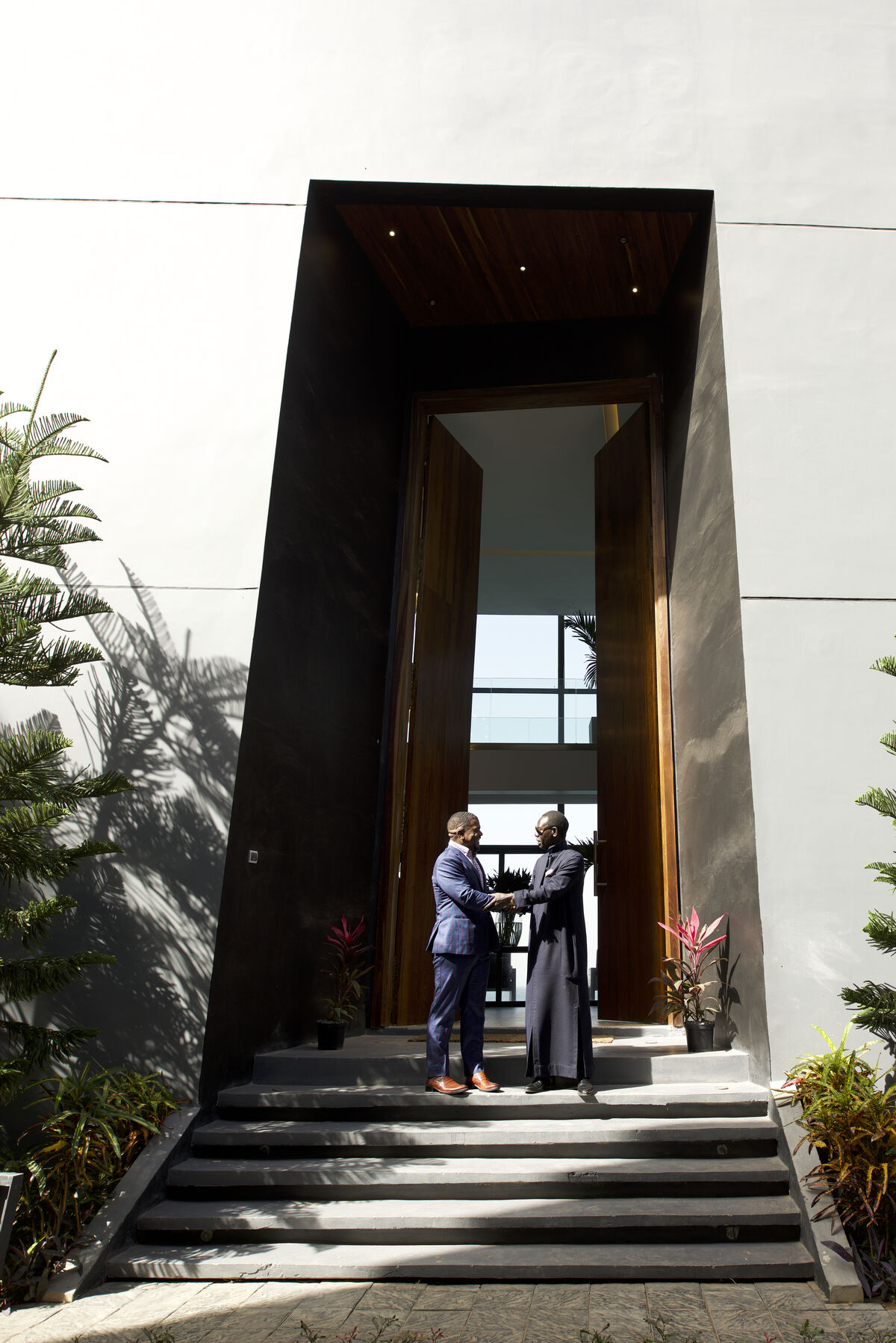 Kehinde Wiley and architect Abib  Djenne at Black Rock Senegal, 2019. © Kehinde Wiley. Used by permission.