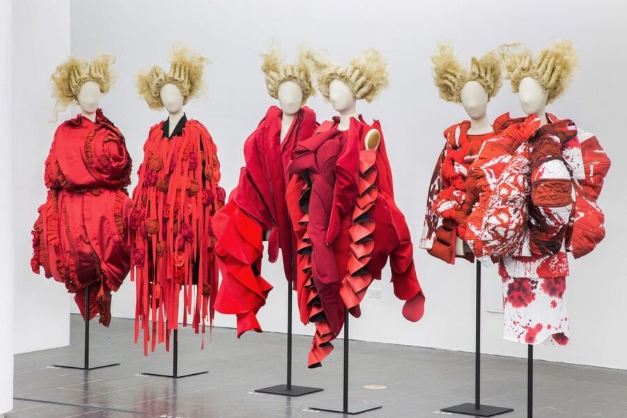 Rei Kawakubo's Designs for Comme des Garçons Are Liberating the Female Body  - Artsy