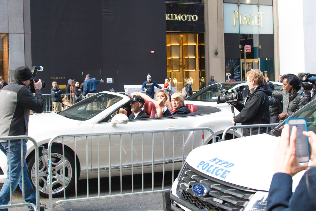 Artist S Fake Trump Motorcade Causes Commotion In New York Artsy