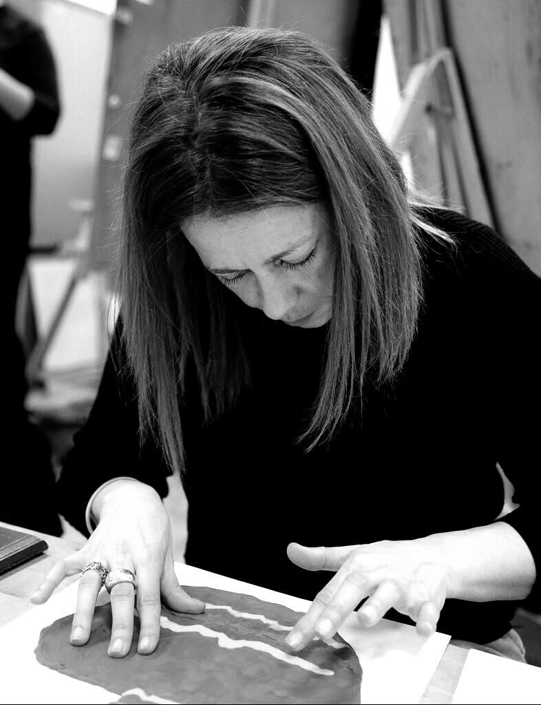 How Painter Cris De Diego Is Making Art More Accessible For The Visually Impaired Artsy How Painter Cris De Diego Is Making Art More Accessible For The Visually Impaired Artsy