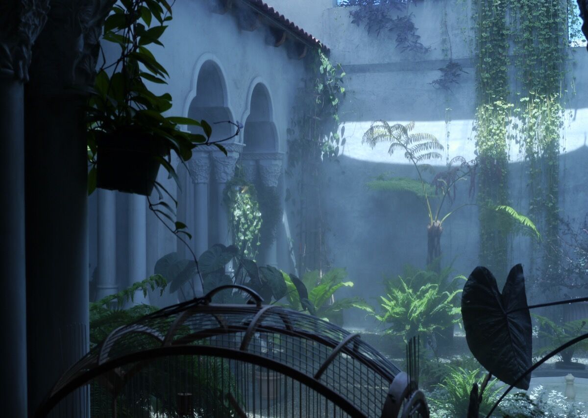 Rooftop Garden and Colonnade at the Museum of Jurassic Technology. Courtesy of MJT.