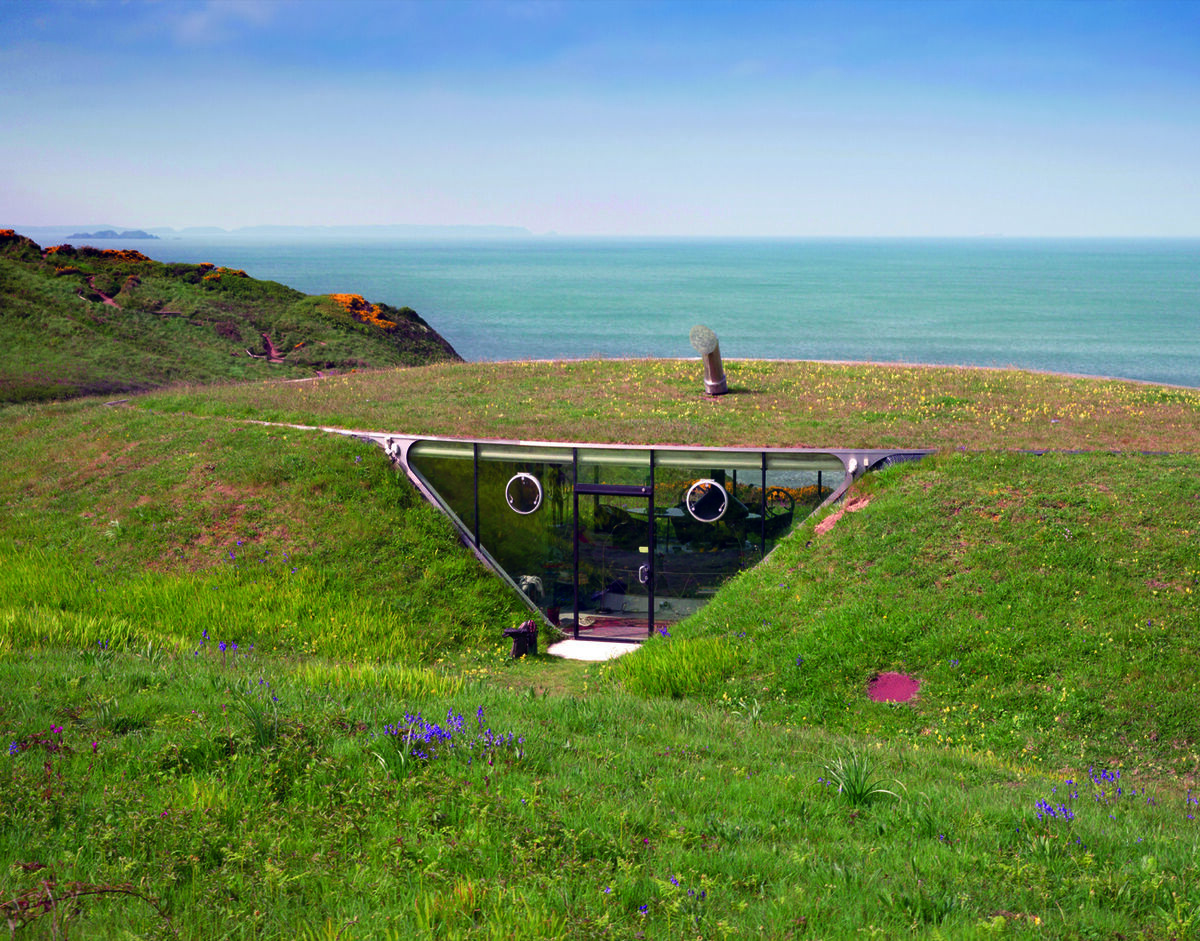 Future Systems, Malator House, 1994, St. Brides Bay, Wales, UK. Photo by Architecture UK/Alamy Stock Photo. Courtesy of Phaidon.