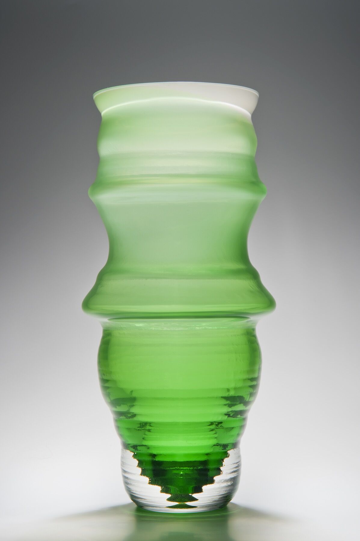 Jahday Ford and Joseph Hillary, Breathe, 2017. Photo by Ester Segarra. Courtesy of the Corning Museum of Glass.