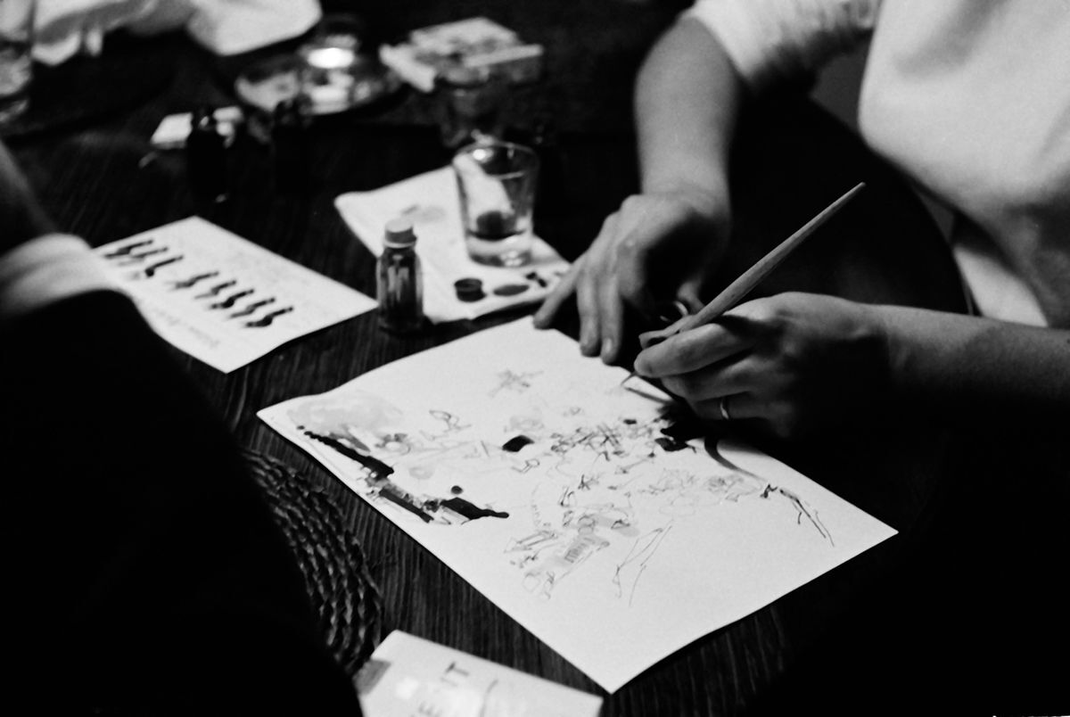 Eva Hesse painting in lower Manhattan, 1963. Photo by Barbara Brown/© The Estate of Eva Hesse. Courtesy of Hauser & Wirth.