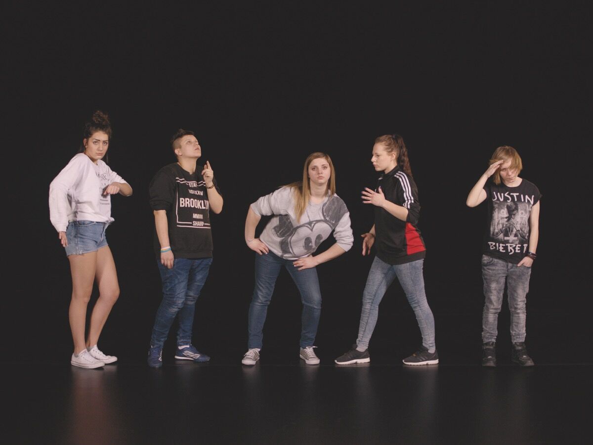 Sharon Lockhart, Little Review , 2017. © Sharon Lockhart. Courtesy of the artist, Gladstone Gallery, New York and Brussels, neugerriemschneider, Berlin, and ZachÄ™ta–National Gallery of Art, Warsaw.