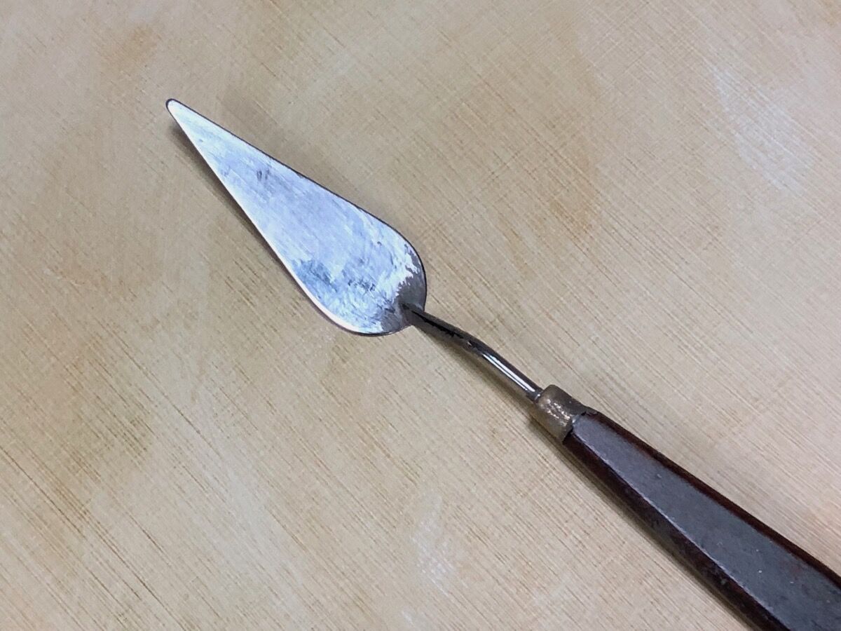 How A Palette Knife Can Help You Paint Artsy