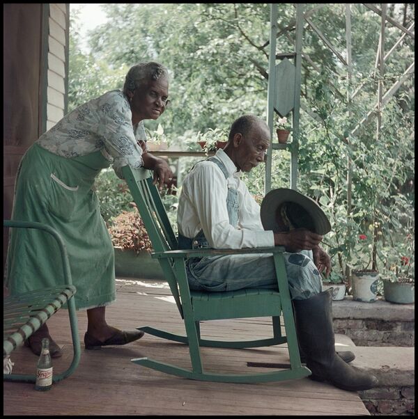Gordon Parks S Intimate Color Photographs Of Life In Segregated Alabama Artsy