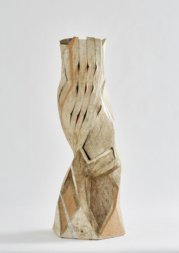 These 20 Contemporary Artists Are Shaping The Future Of Ceramics