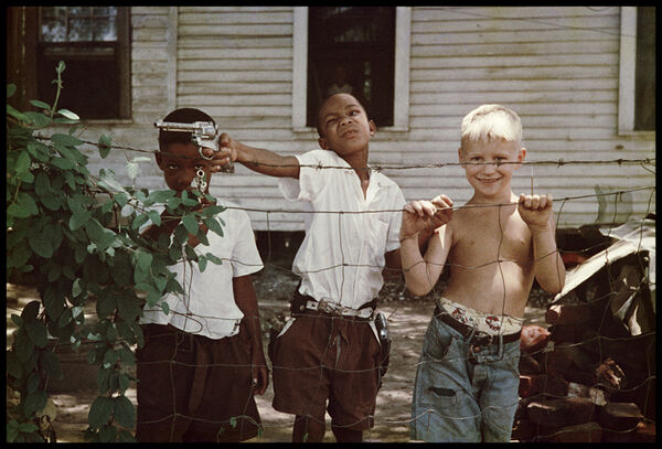 Gordon Parks S Intimate Color Photographs Of Life In Segregated Alabama Artsy