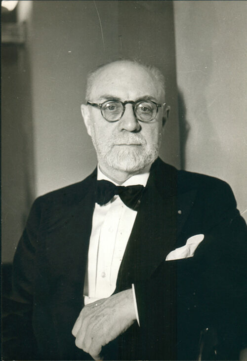 Henri Matisse - portrait facing wearing a dinner jacket and bow tie