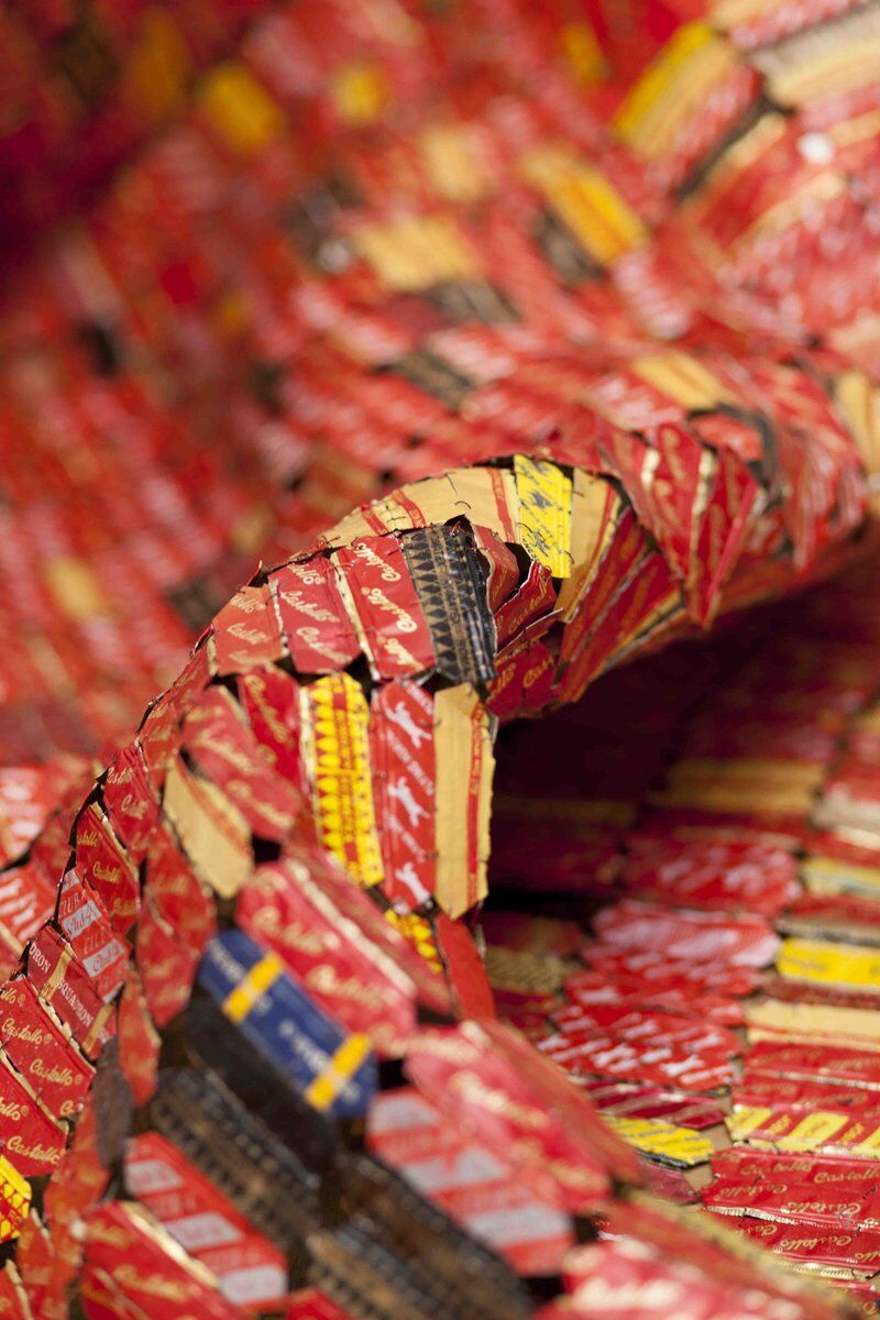 El Anatsui s Bottle Cap Tapestries Weave Their Way To London s October el-anatsui-s-bottle-cap-tapestries-weave-their-way-to-london-s-october