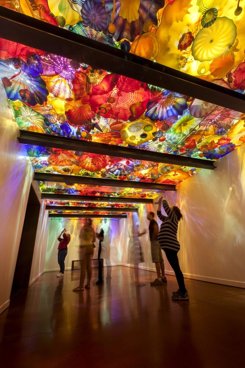 Dale Chihuly Pioneering Glass Artist Is Building A Major Legacy Artsy Dale Chihuly Pioneering Glass Artist Is Building A Major Legacy Artsy