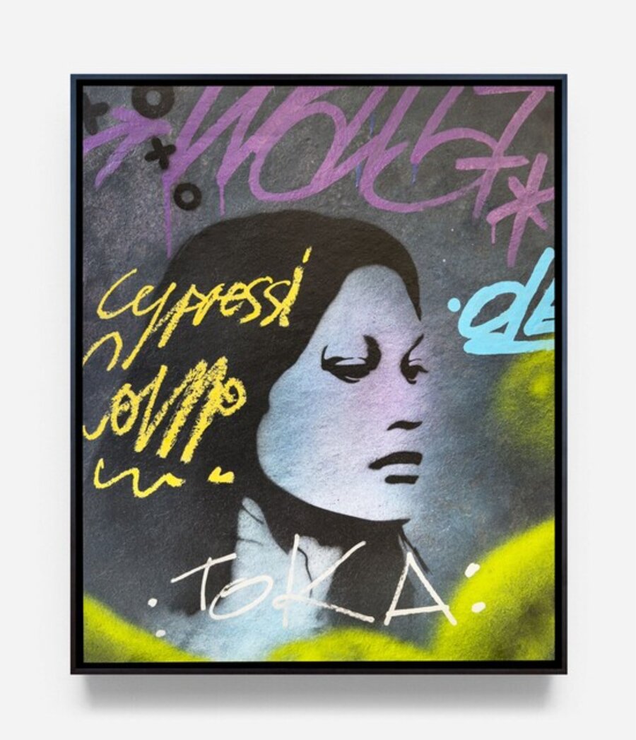 Donna (Toka) - Unique Stencil on slate stone