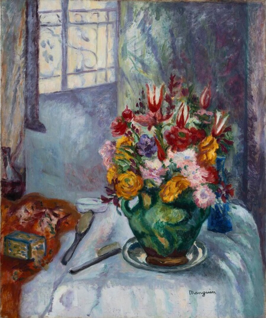 Bouquet D’Anémones Devant La Fenêtre