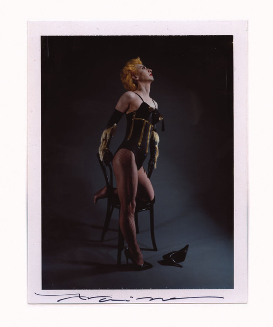 Singer 1