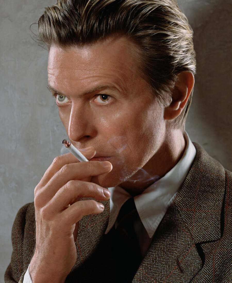 David Bowie: Smoking