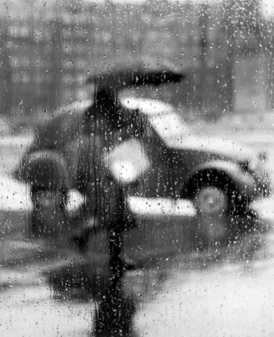 2CV sous la pluie, Paris