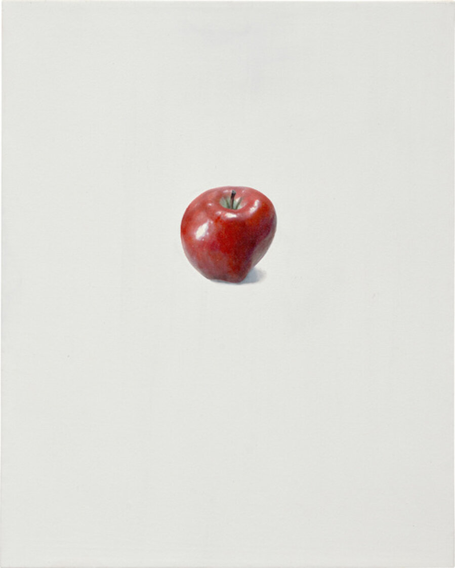 red_apple_2