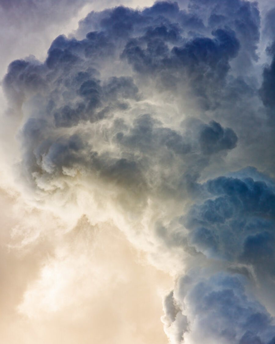 051, Clouds