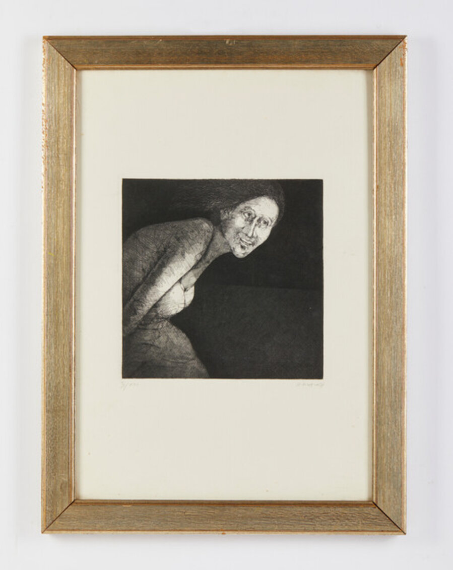 Donna Su Fondo Nero