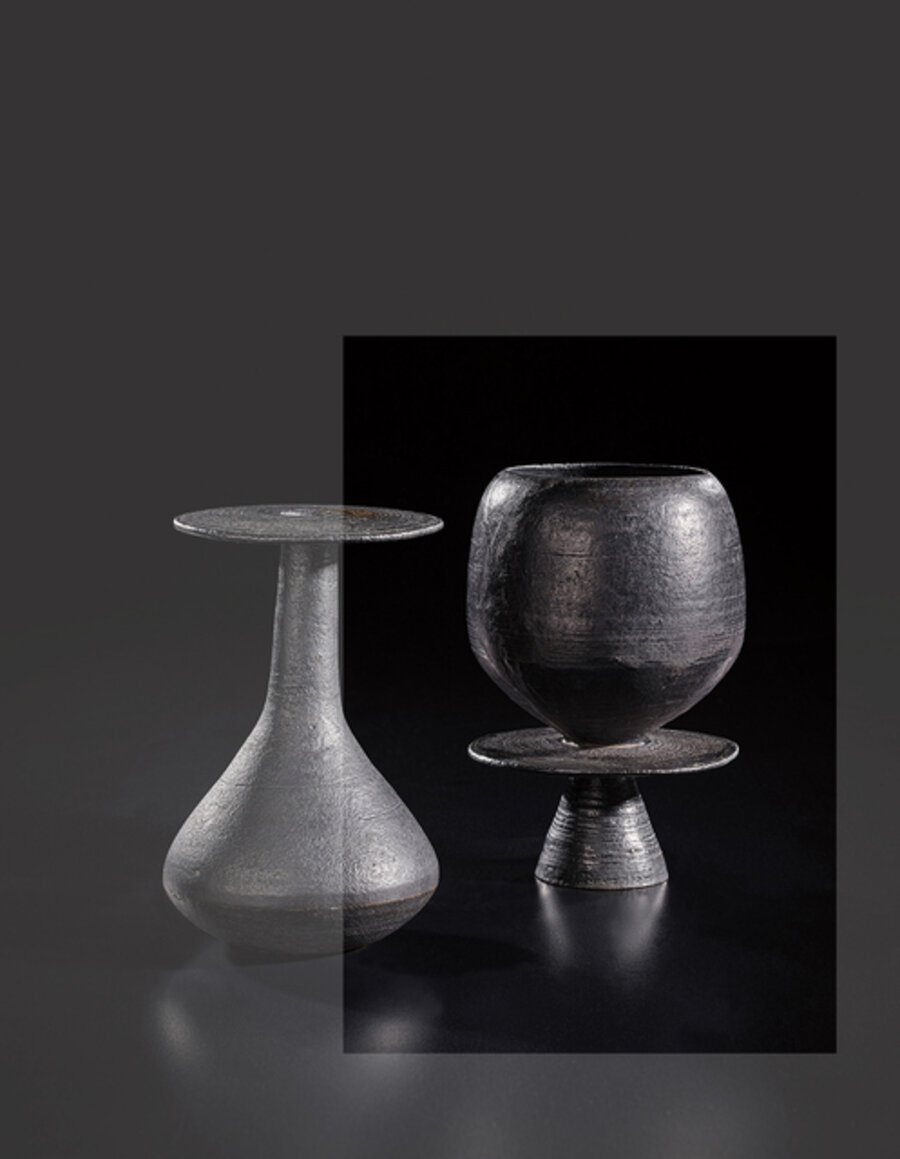 Cup on stand with central disc