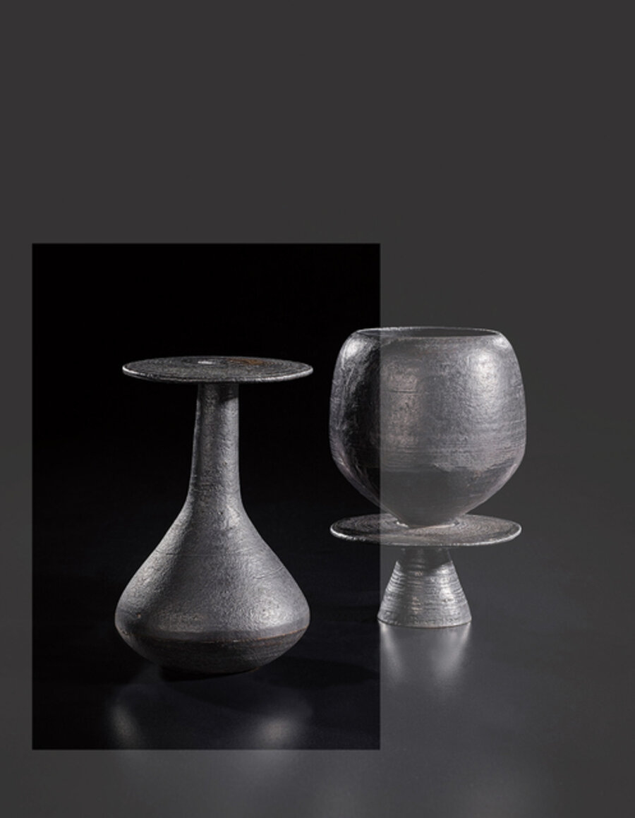 Bottle with hourglass base and disc lip