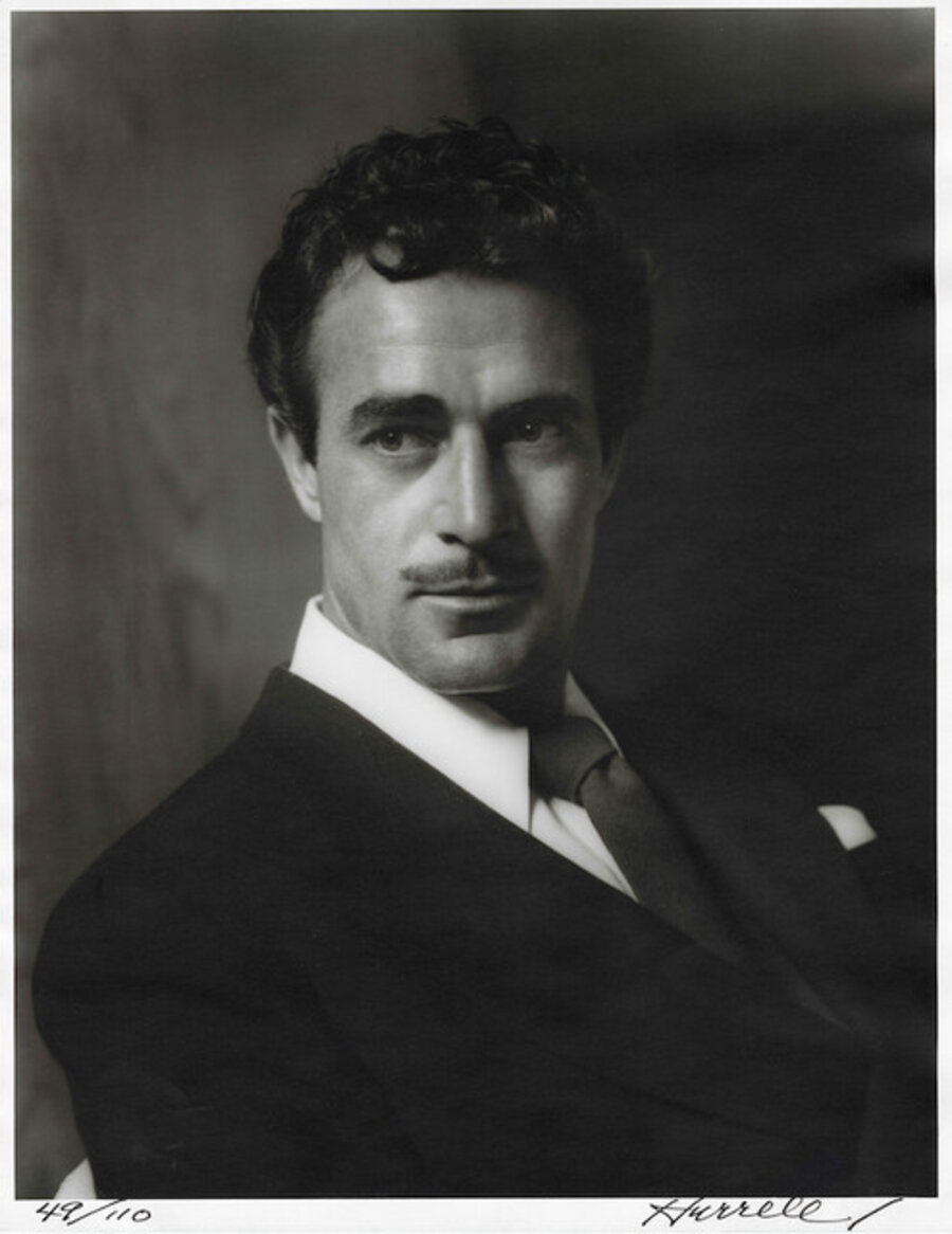 Gilbert Roland