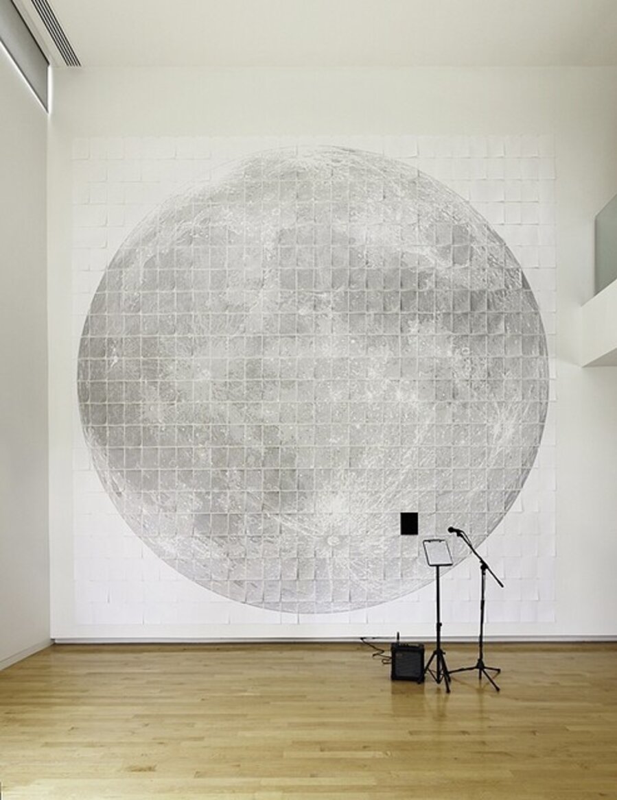 Paper moon (I Create as I Speak)