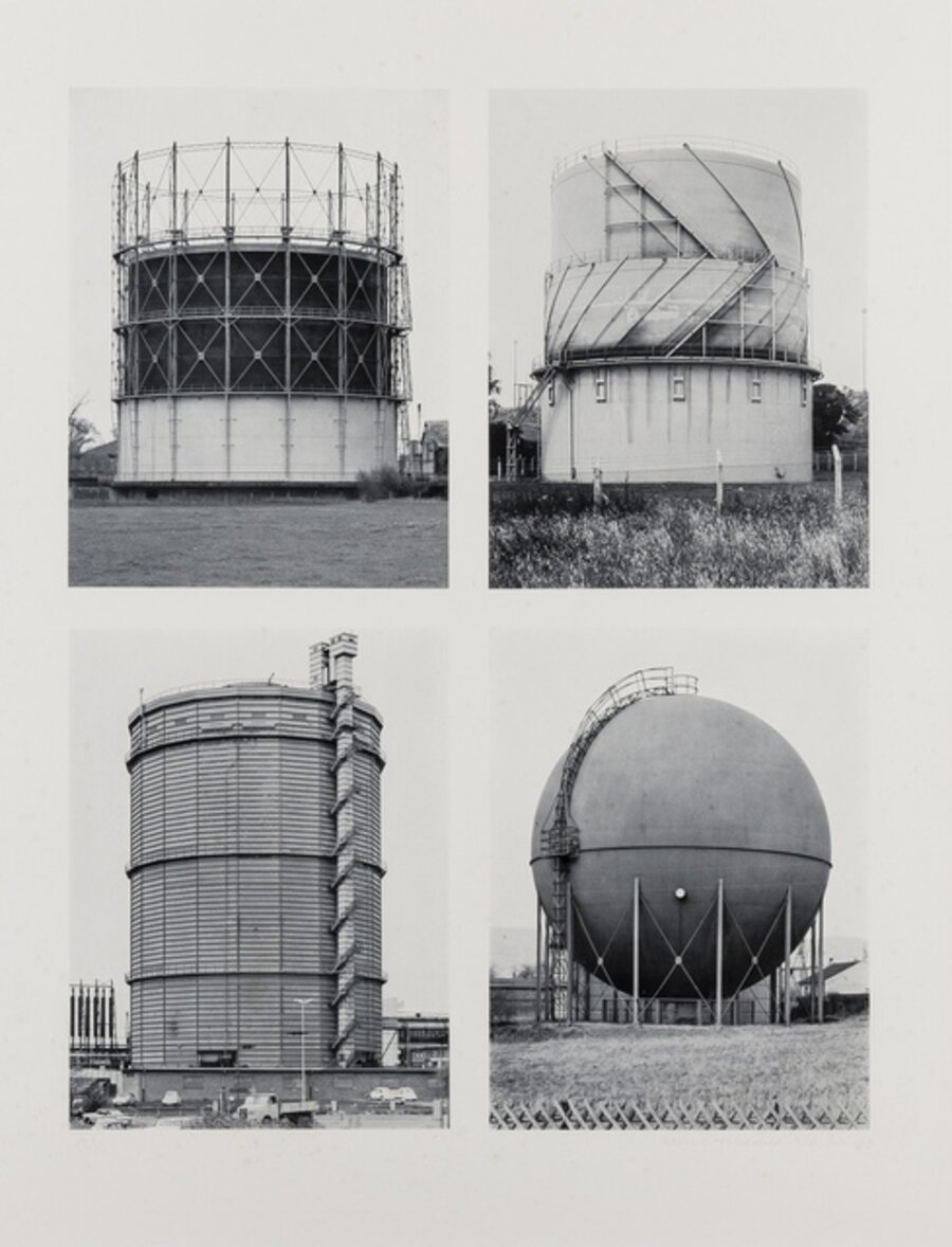 Vier Gasometer (Anonyme Skulpturen)
