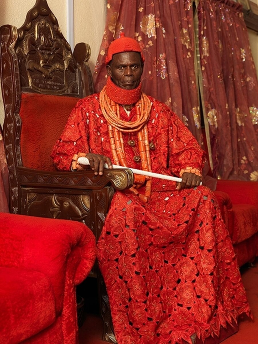 HRM Pere Donokoromo ll, The Pere of Isaba Kingdom
