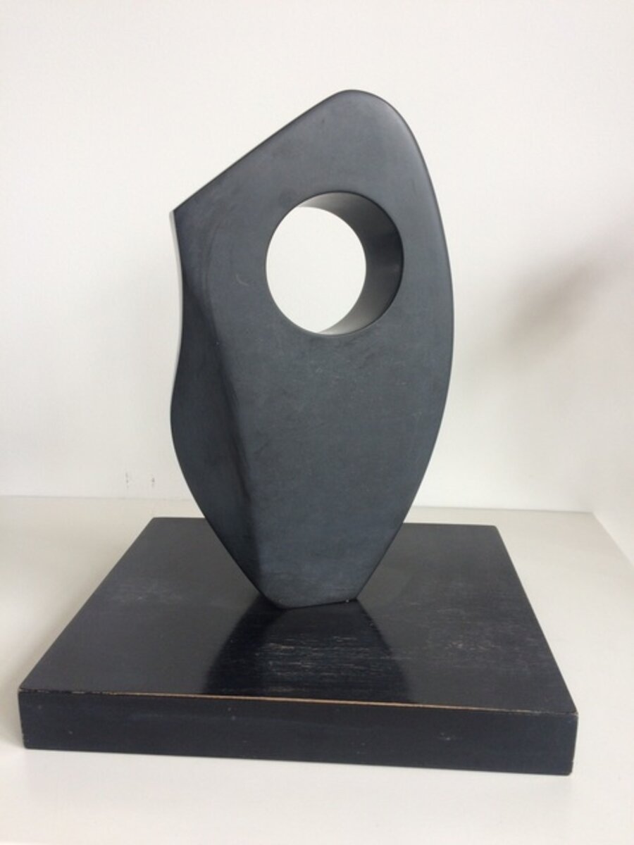 Single Form with Curve and Hollow