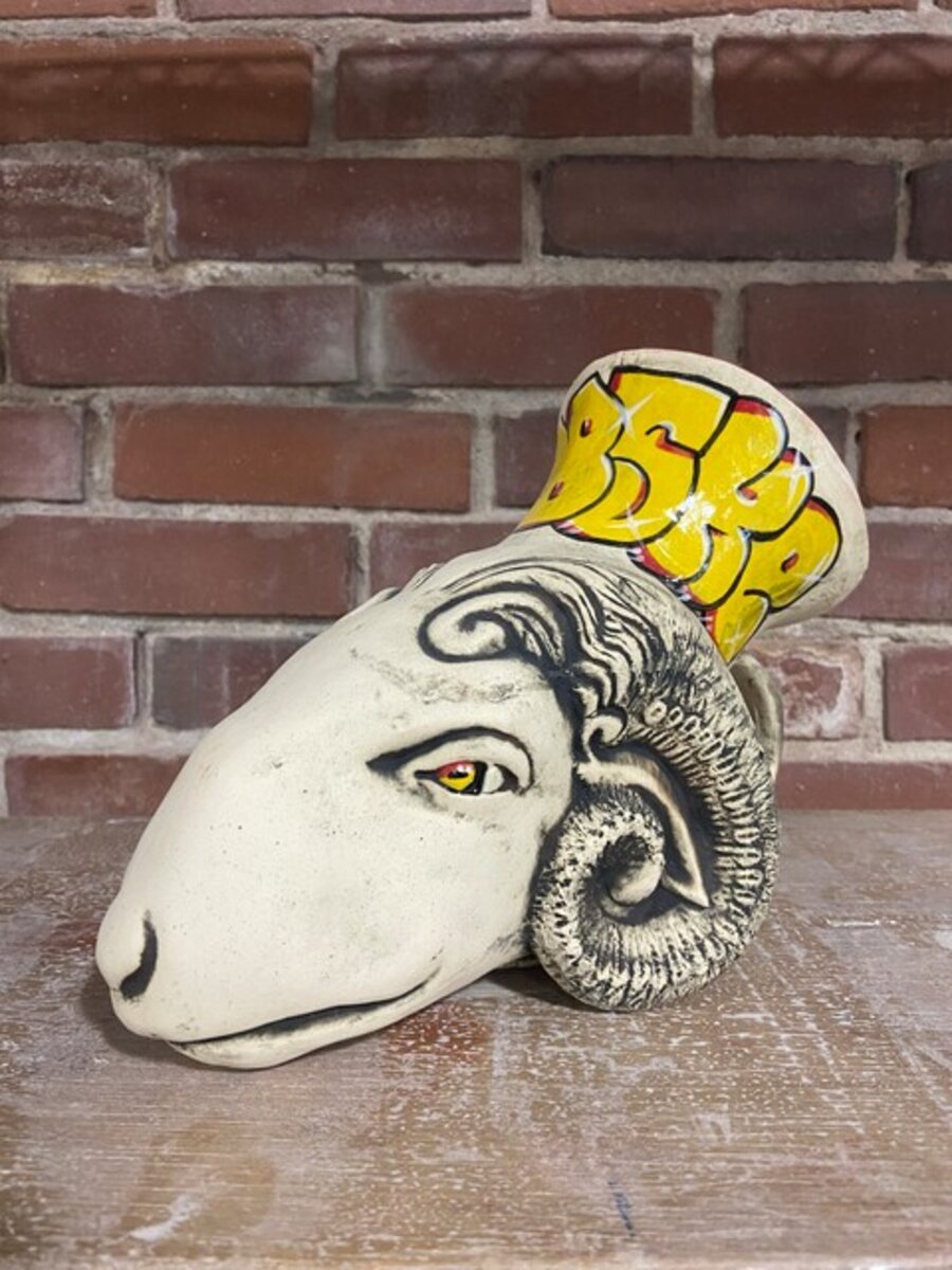 Rhyton