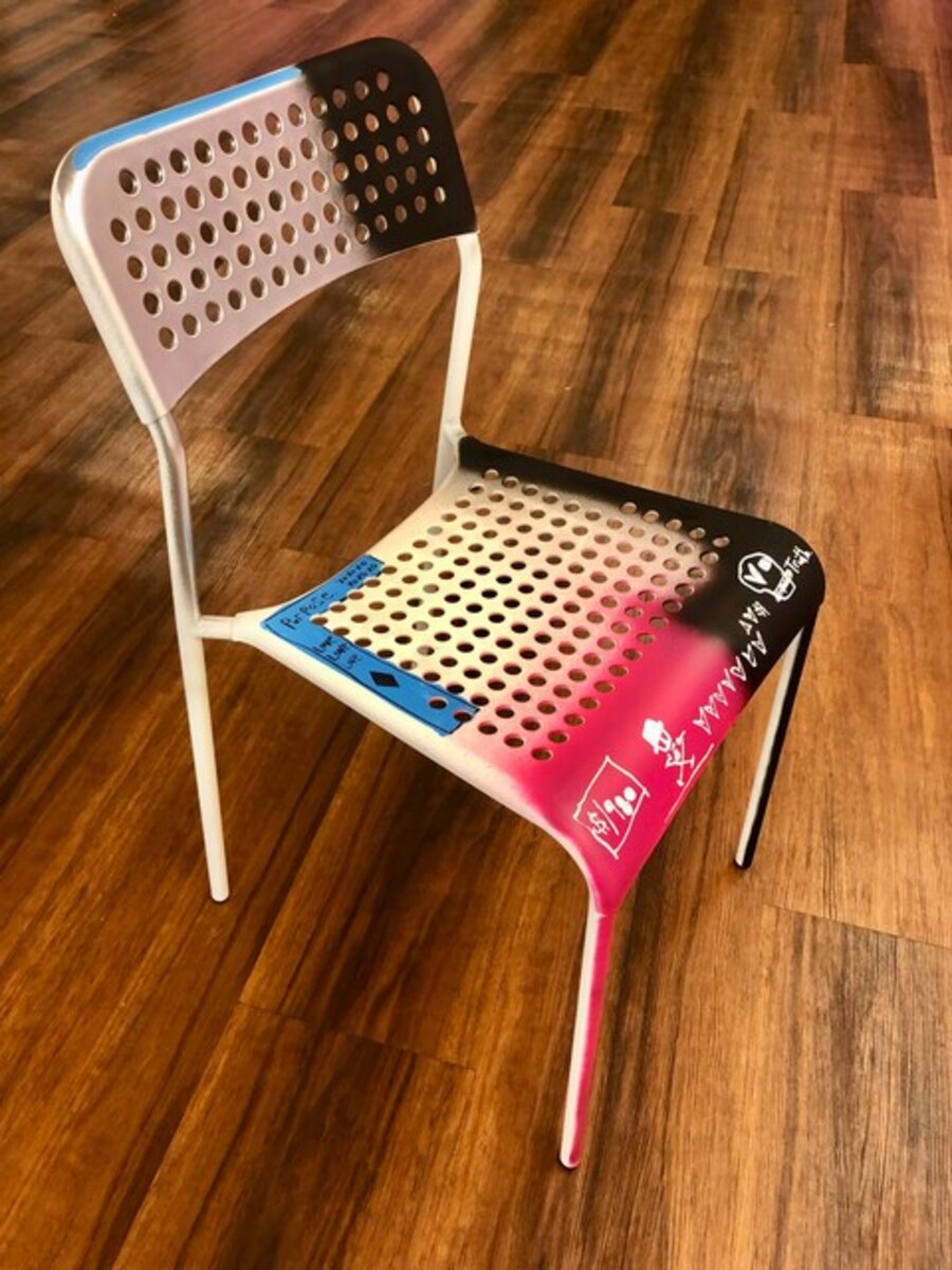 Chair V