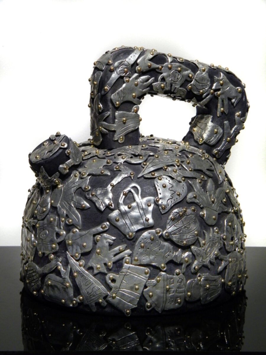 Female Fetish: Teapot