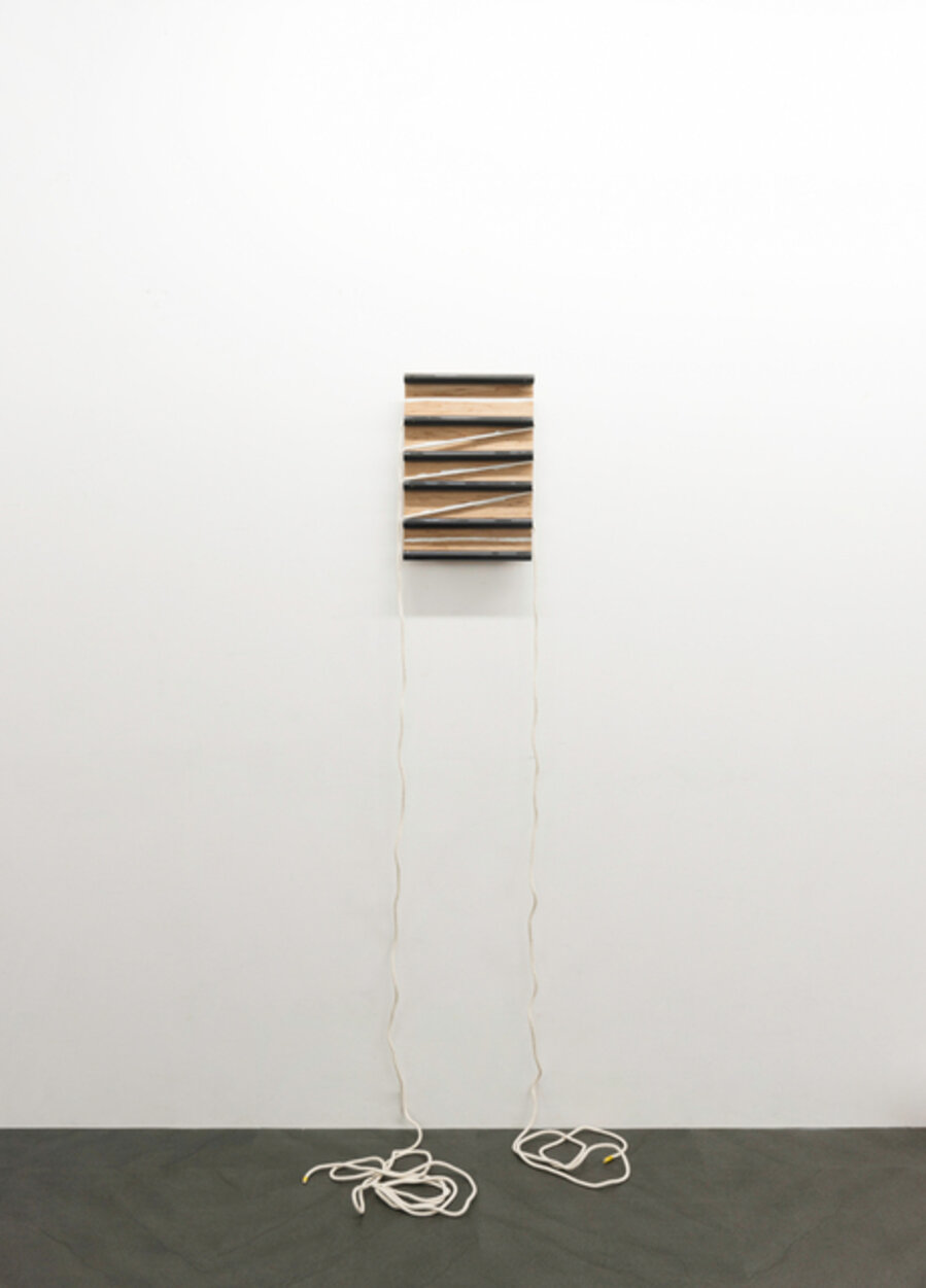 Adjacent Gaps, Internal Separation (Kinsa-nairi)