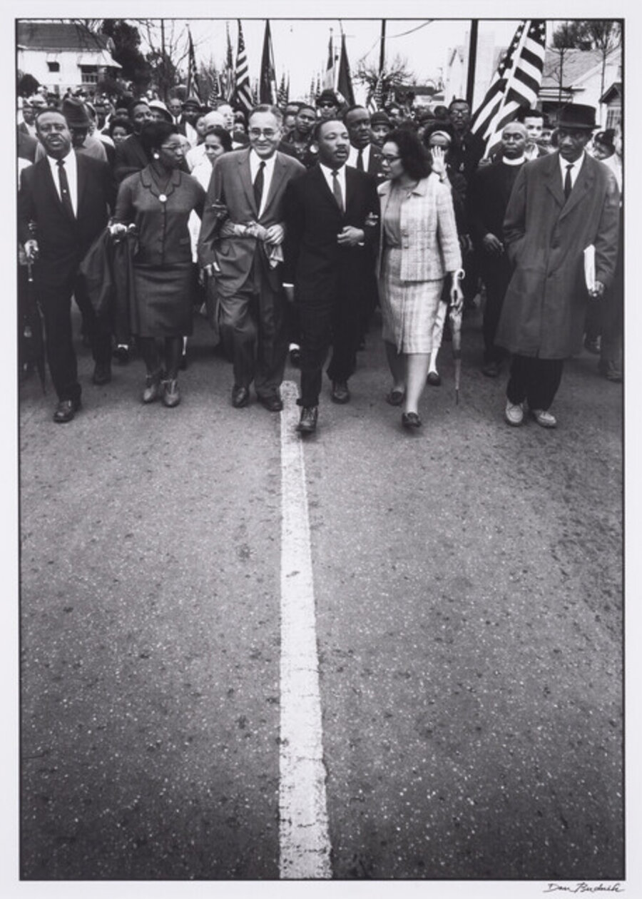 Selma to Montgomery March, Triumphant Civil Rights leaders entering Montgomery on Oak Street, 25 March 1965