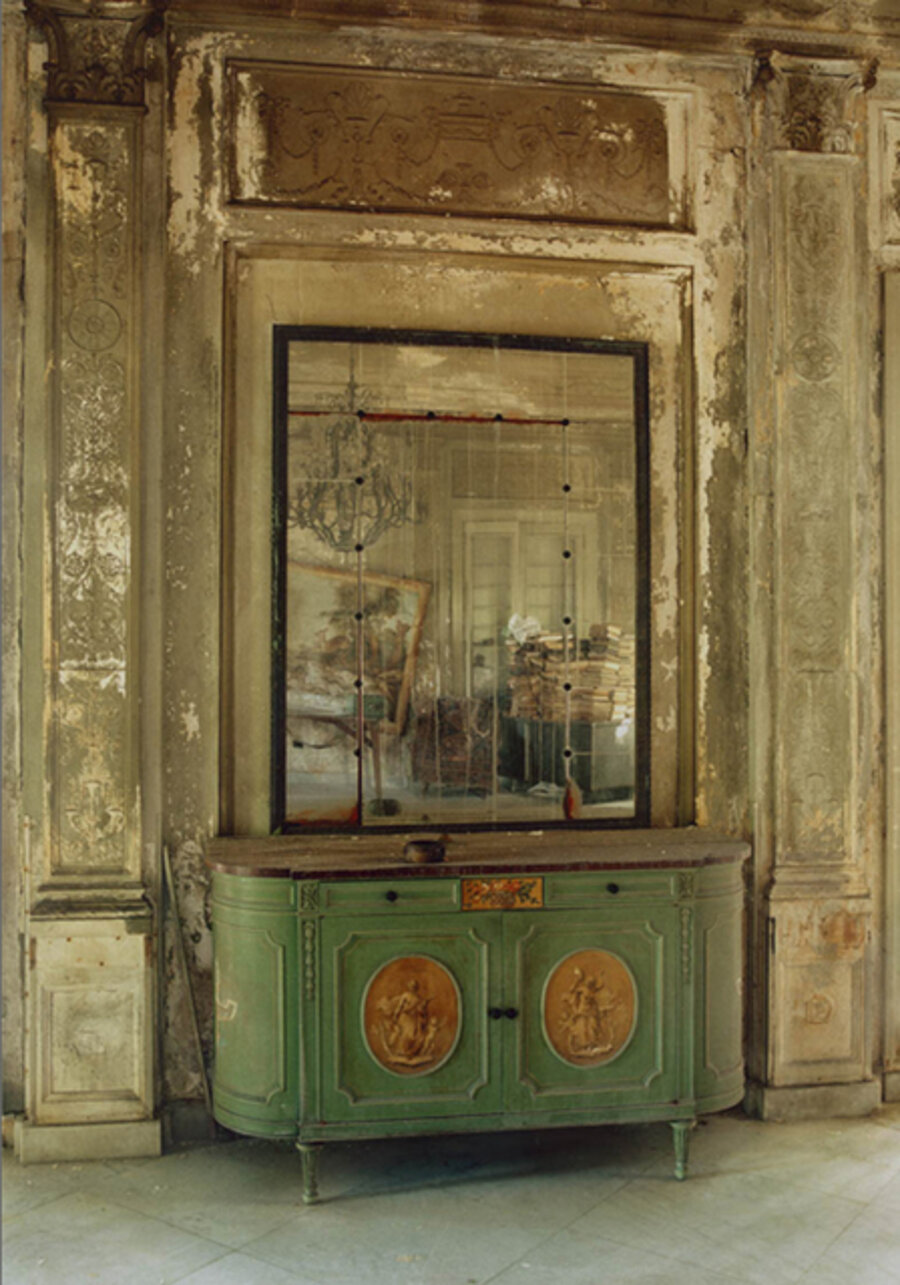 Isabella's Mirror