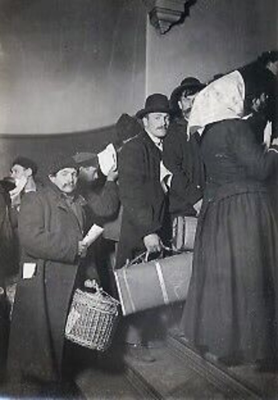 Entering America, Ellis Island
